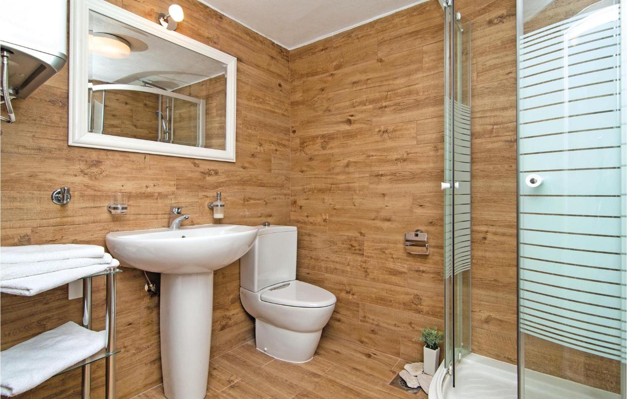 3 Bedroom Cozy Home In Supetar Eksteriør bilde
